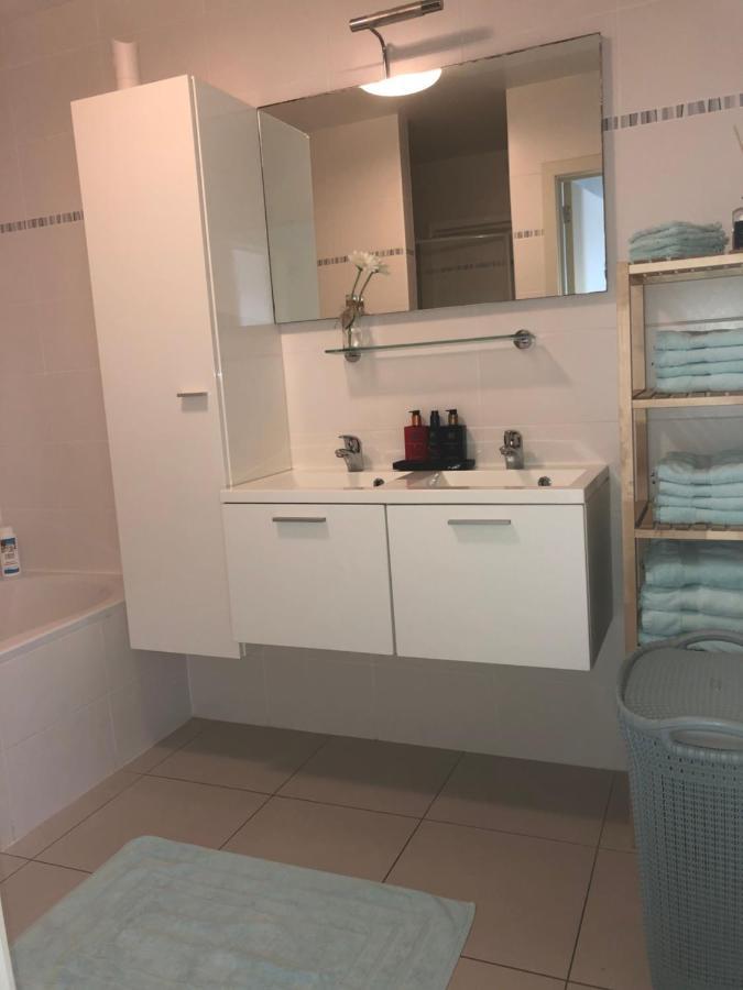 Gezellig appartement op 400m van zee Oostende-Mariakerke Bad Buitenkant foto